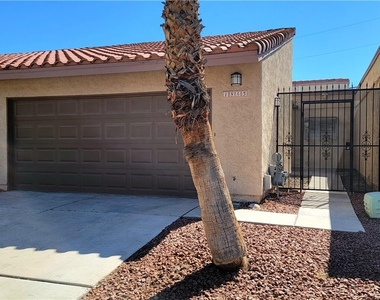 1843 Camino Verde Lane - Photo Thumbnail 14