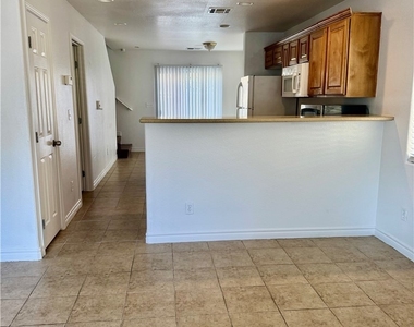 4116 Mark Twain Court - Photo Thumbnail 3