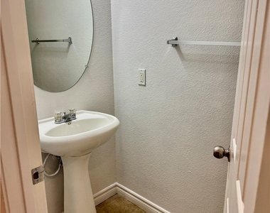 4116 Mark Twain Court - Photo Thumbnail 5