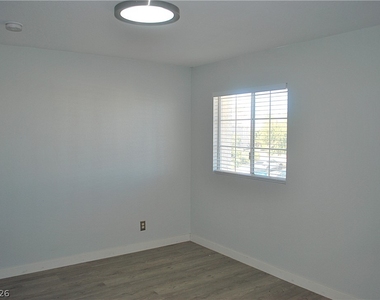 10213 Asti Place - Photo Thumbnail 22