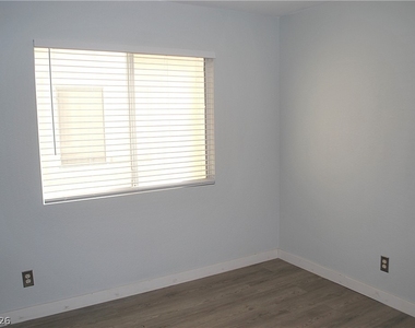 10213 Asti Place - Photo Thumbnail 18