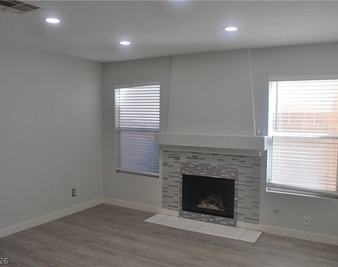 10213 Asti Place - Photo Thumbnail 10