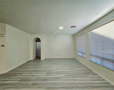 9833 Santa Ponsa Court - Photo Thumbnail 39