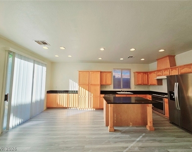 9833 Santa Ponsa Court - Photo Thumbnail 4
