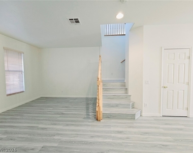 9833 Santa Ponsa Court - Photo Thumbnail 15