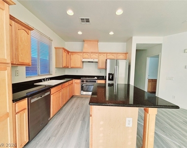 9833 Santa Ponsa Court - Photo Thumbnail 14