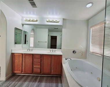 9833 Santa Ponsa Court - Photo Thumbnail 33