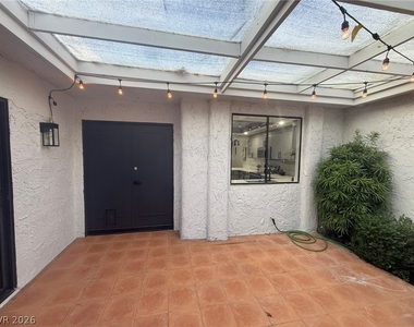 3058 Conquista Court - Photo Thumbnail 2