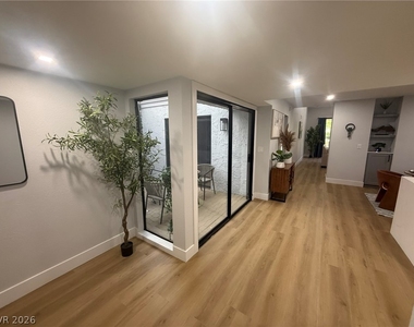 3058 Conquista Court - Photo Thumbnail 5