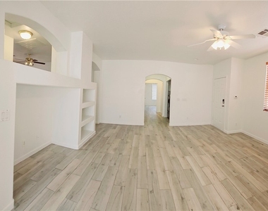 1091 Wild Fern Court - Photo Thumbnail 15