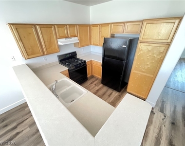 4306 Via Dana Avenue - Photo Thumbnail 2