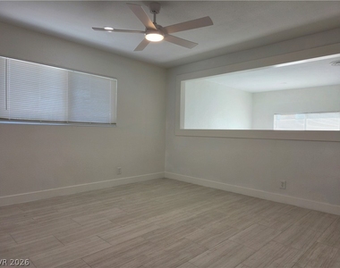 3175 Palmdale Street - Photo Thumbnail 3