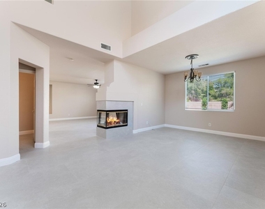 10720 Turquoise Valley - Photo Thumbnail 4