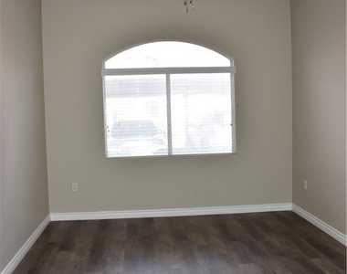 700 Carnegie Street - Photo Thumbnail 8