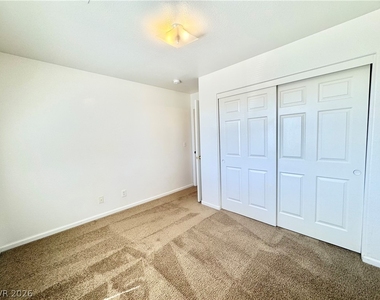 460 Comstock Street - Photo Thumbnail 2