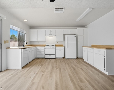 4732 Lakestream Avenue - Photo Thumbnail 1