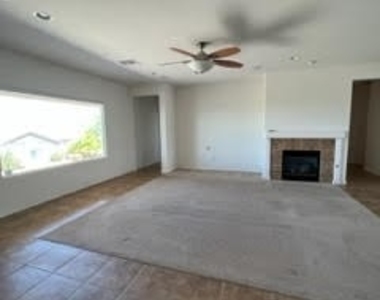 2198 Brighton Point Avenue - Photo Thumbnail 3
