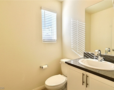 6888 Prairie Pearl Street - Photo Thumbnail 14