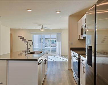 6888 Prairie Pearl Street - Photo Thumbnail 8
