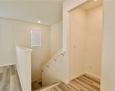 6888 Prairie Pearl Street - Photo Thumbnail 9