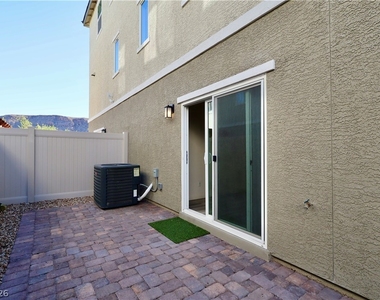 6888 Prairie Pearl Street - Photo Thumbnail 30