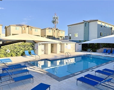 6888 Prairie Pearl Street - Photo Thumbnail 3
