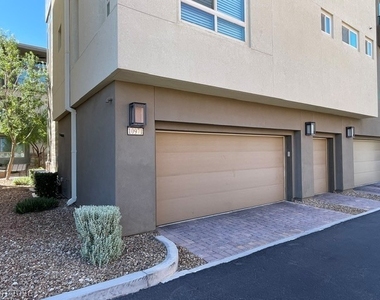 10971 Limeslice Avenue - Photo Thumbnail 3