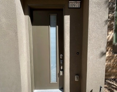10971 Limeslice Avenue - Photo Thumbnail 4
