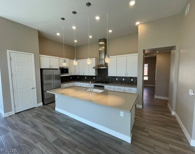 10971 Limeslice Avenue - Photo Thumbnail 21