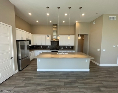 10971 Limeslice Avenue - Photo Thumbnail 22