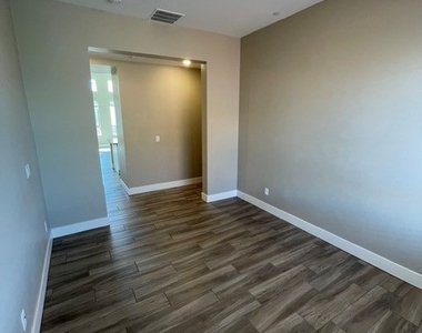 10971 Limeslice Avenue - Photo Thumbnail 37
