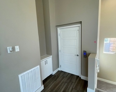 10971 Limeslice Avenue - Photo Thumbnail 34