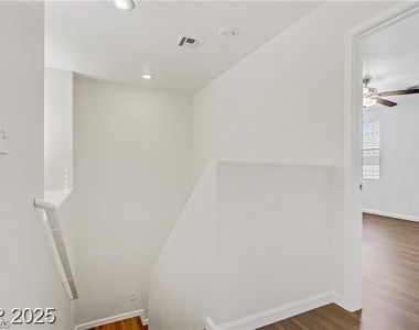 5948 Sakhalin Avenue - Photo Thumbnail 24