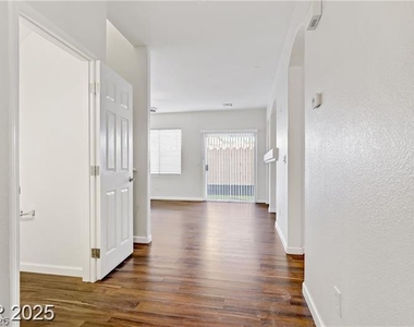 5948 Sakhalin Avenue - Photo Thumbnail 9