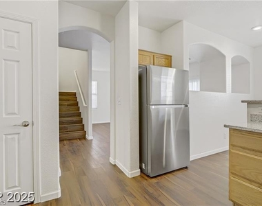 5948 Sakhalin Avenue - Photo Thumbnail 17