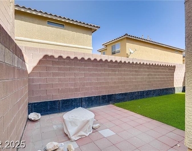 5948 Sakhalin Avenue - Photo Thumbnail 41