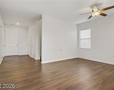 5948 Sakhalin Avenue - Photo Thumbnail 8