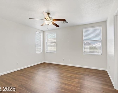 5948 Sakhalin Avenue - Photo Thumbnail 30