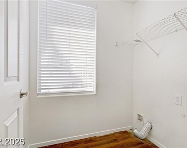 5948 Sakhalin Avenue - Photo Thumbnail 39