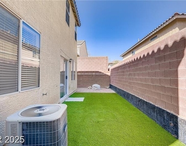 5948 Sakhalin Avenue - Photo Thumbnail 40
