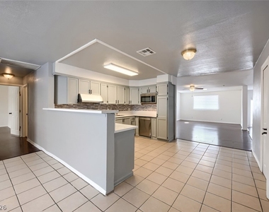 6512 Evergreen Avenue - Photo Thumbnail 7