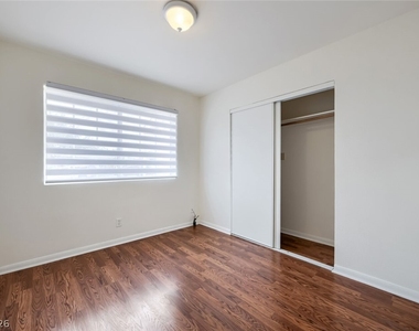 6512 Evergreen Avenue - Photo Thumbnail 13