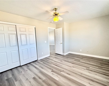 1030 Marne Court - Photo Thumbnail 7