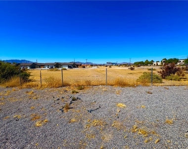 1030 Marne Court - Photo Thumbnail 11
