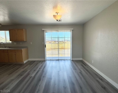 1030 Marne Court - Photo Thumbnail 2