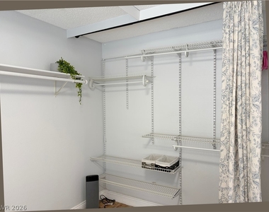 7488 Walnut Creek Drive - Photo Thumbnail 25