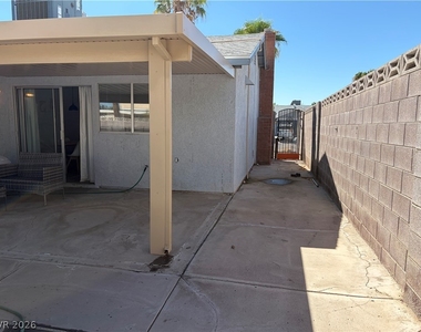 7488 Walnut Creek Drive - Photo Thumbnail 32