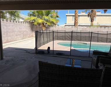 7488 Walnut Creek Drive - Photo Thumbnail 29