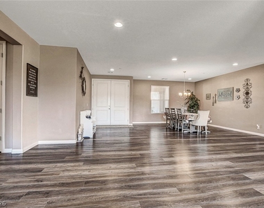 8621 Hickam Avenue - Photo Thumbnail 8