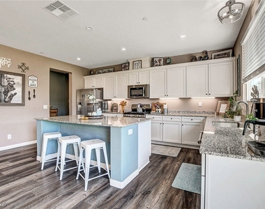8621 Hickam Avenue - Photo Thumbnail 20